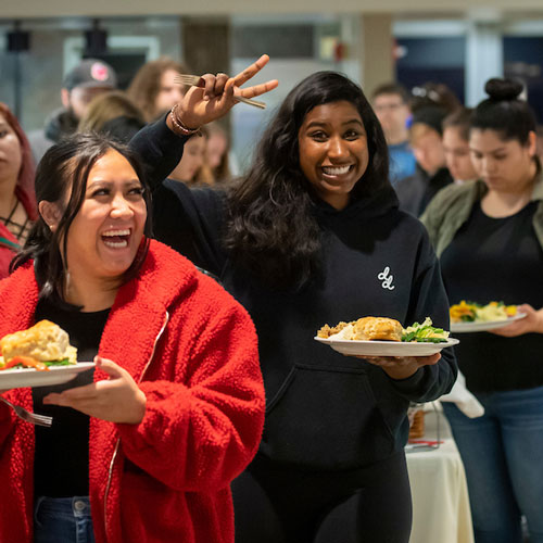 students getting dinner