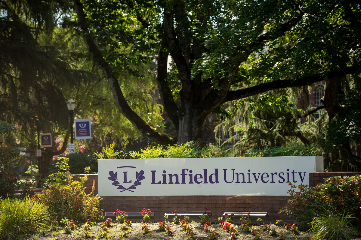 Entrance to the Linfield University McMInnville Campus